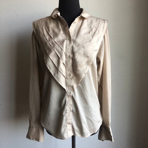 Liz Claiborne Tops - Liz Claiborne sz 12 ruffle button down blouse